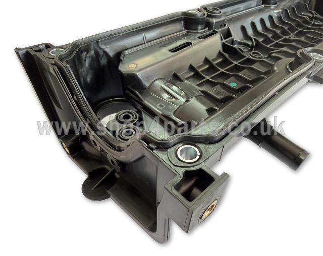 Camshaft Valve Cover (Plastic)